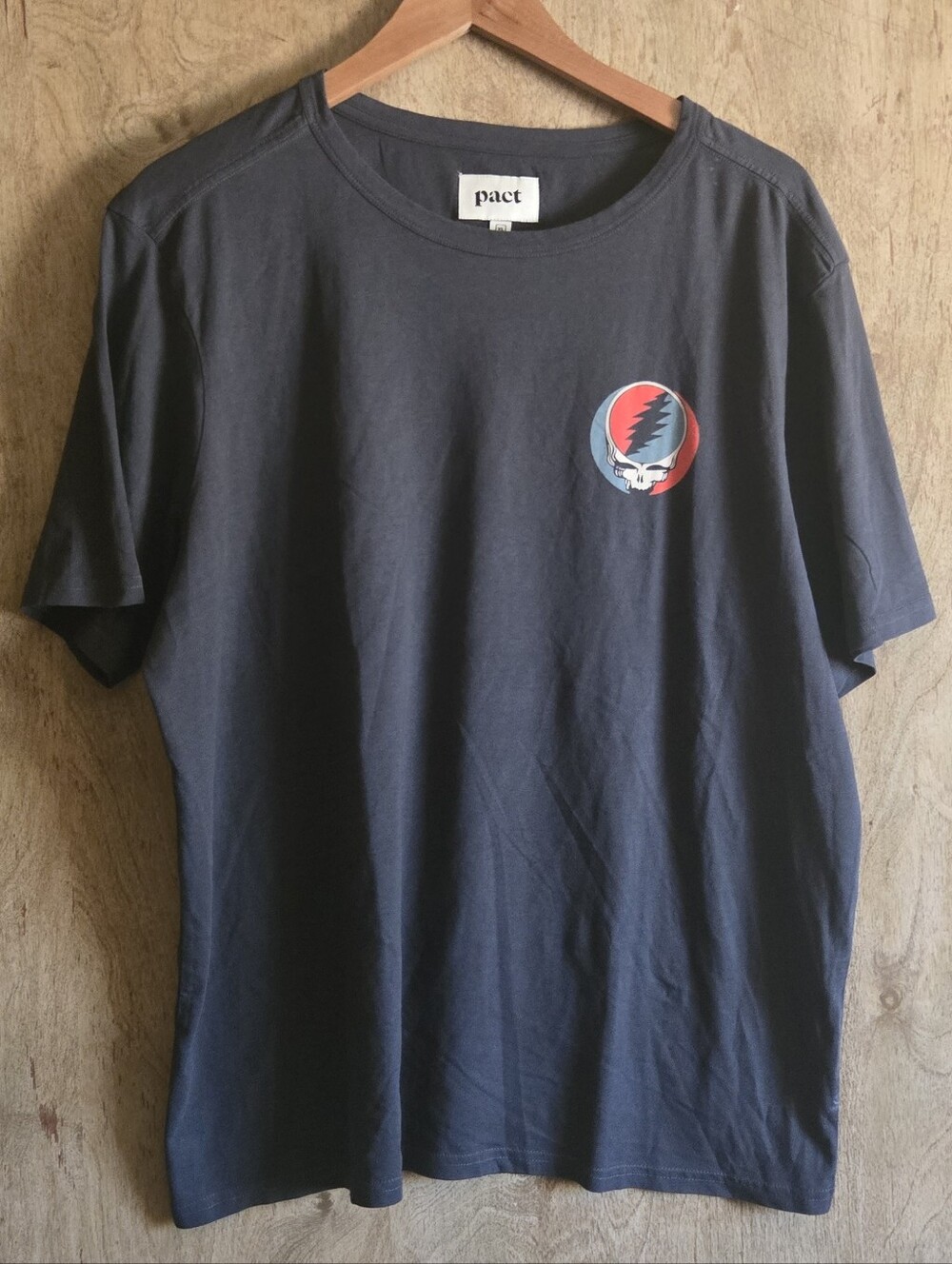Pact Skull Grey T-shirt